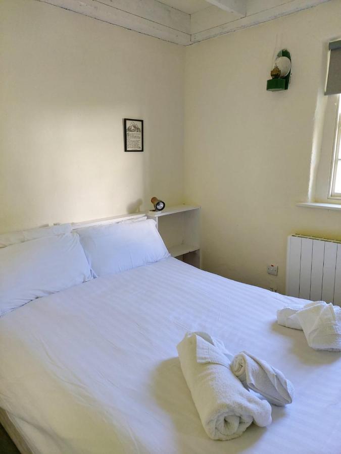 Corofin Lake Cottages Bagian luar foto